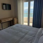 Hotel Demoli