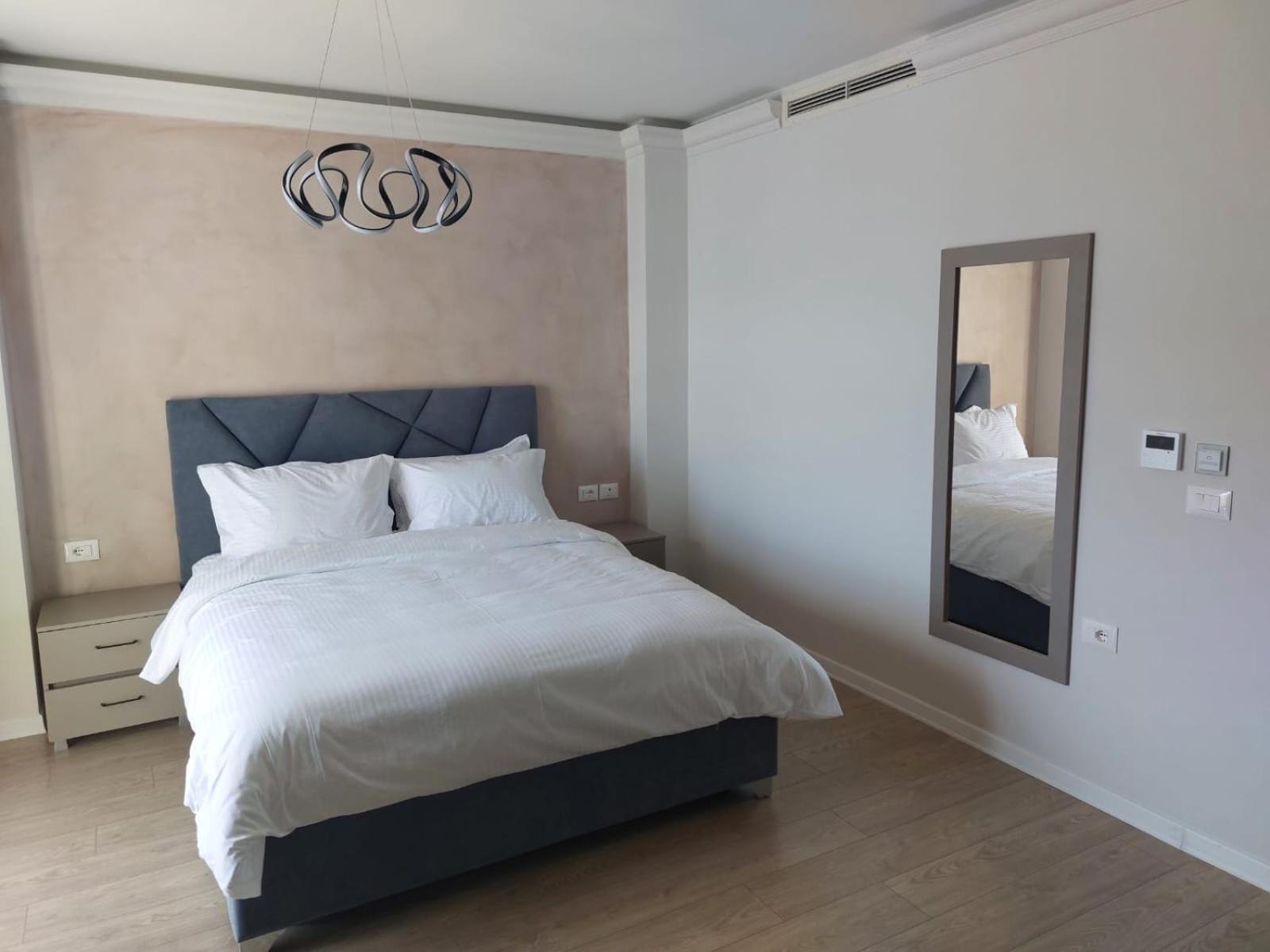 Demoli Hotel *